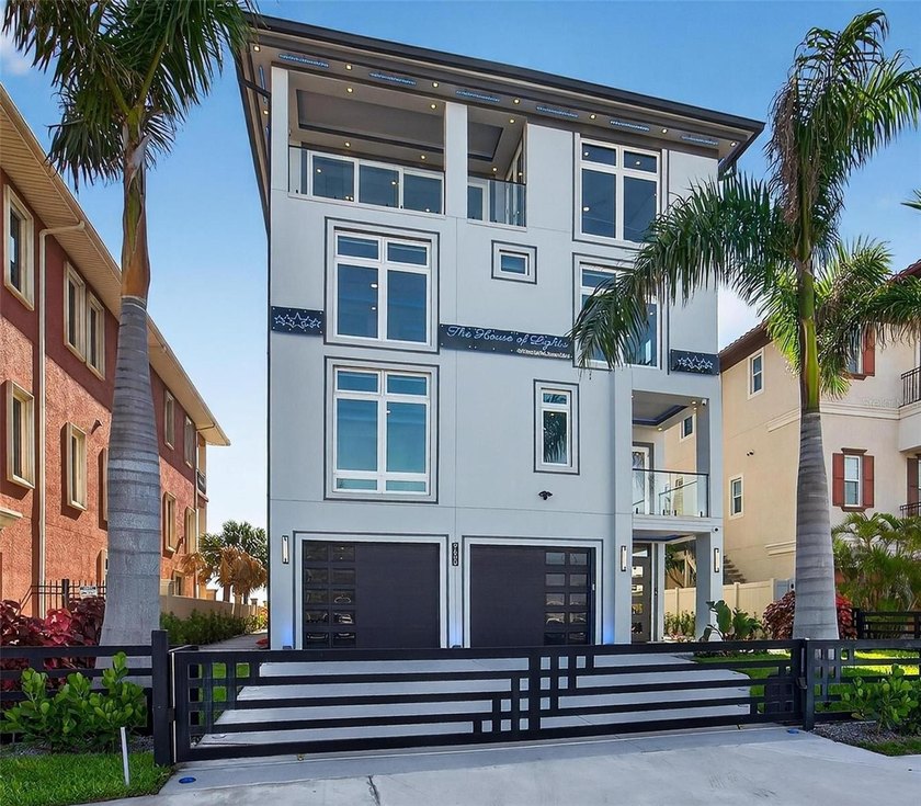 9600 Gulf Blvd | The House of Lights
5 Beds | 7 Baths | Rooftop - Beach Home for sale in Treasure Island, Florida on Beachhouse.com