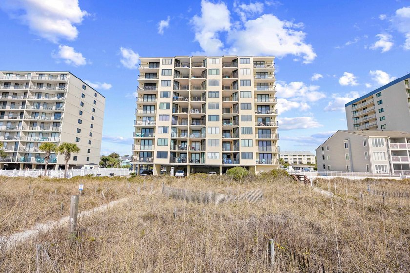 DIRECT OCEANFRONT 3 BEDROOM 2 BATH IN THE  SPINNAKER IN WINDY - Beach Condo for sale in North Myrtle Beach, South Carolina on Beachhouse.com