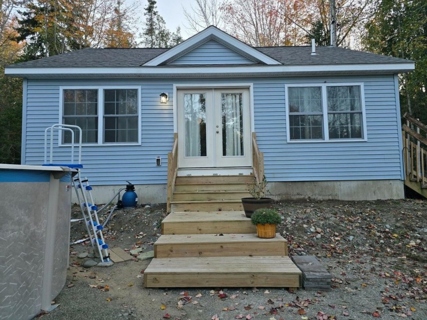 Cozy, ranch style home with all new appliances & spacious open - Beach Home for sale in Hancock, Maine on Beachhouse.com