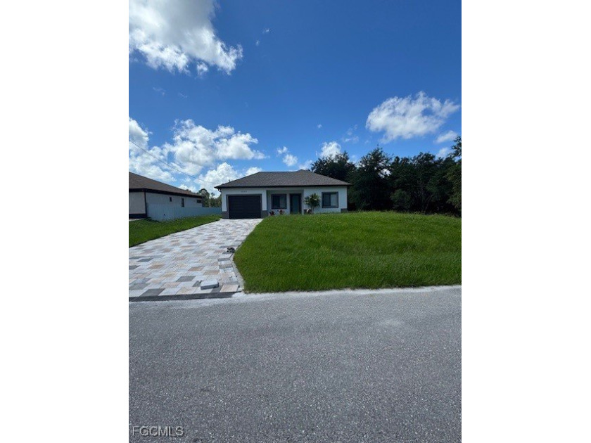 A new, cozy, and modern 3-bedroom, 2-bathroom home, fully - Beach Home for sale in Lehigh Acres, Florida on Beachhouse.com