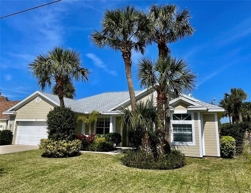Embrace the Beach Lifestyle in this CHARMING COASTAL COTTAGE! - Beach Home for sale in Palm Coast, Florida on Beachhouse.com