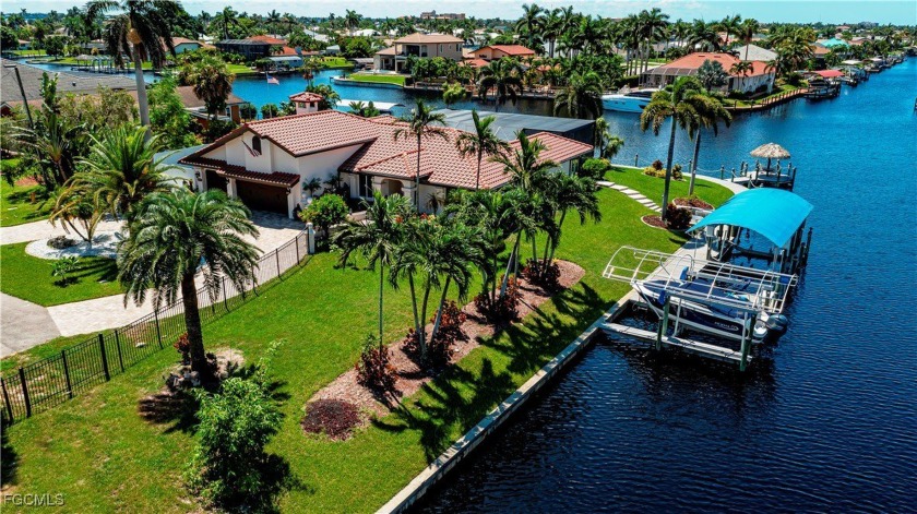 BOATER'S DELIGHT...Oversize 3 lot site, corner cul de sac (20 - Beach Home for sale in Cape Coral, Florida on Beachhouse.com