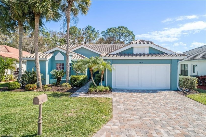 Spectacular View! This spacious furnished 3BR/2Bath home has - Beach Home for sale in Bonita Springs, Florida on Beachhouse.com