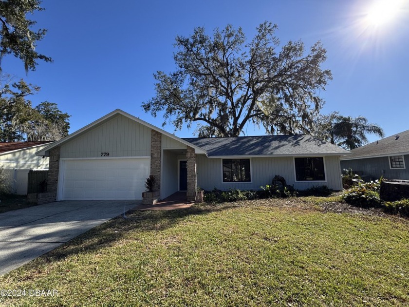 Fully renovated 3 bedroom 2 full baths, 2 car garage, new roof - Beach Home for sale in Ormond Beach, Florida on Beachhouse.com