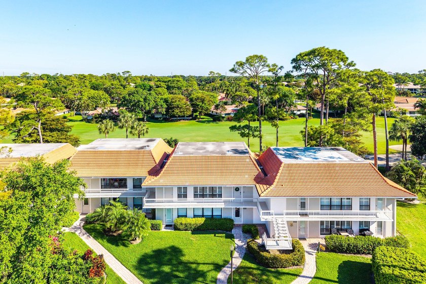 Just a short walk to all club amenities, this 2-bedroom, 2-bath - Beach Condo for sale in Boynton Beach, Florida on Beachhouse.com