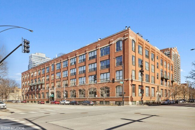 Rare duplex loft in the iconic Prairie District Lofts - the - Beach Condo for sale in Chicago, Illinois on Beachhouse.com