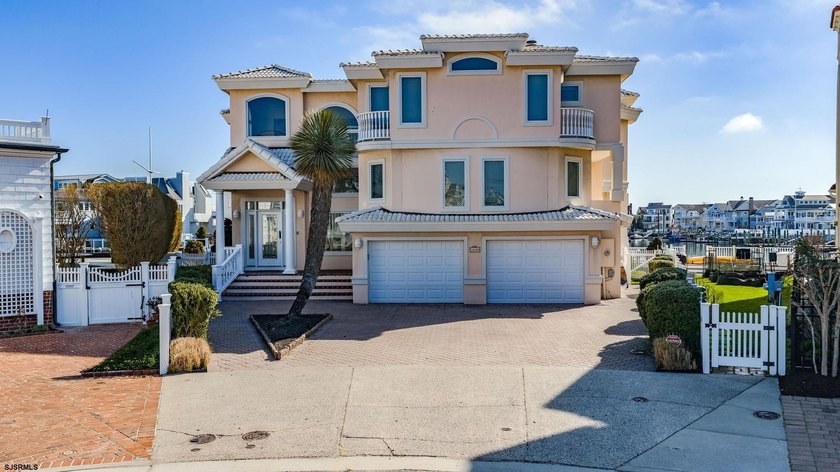 One-of-a-kind opportunity in the prestigious Gardens Lagoon - Beach Home for sale in Ocean City, New Jersey on Beachhouse.com