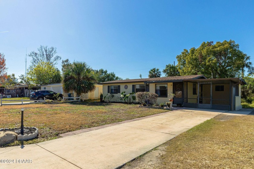 MOTIVATED SELLER! Home Sweet Home. This well-maintained 3 - Beach Home for sale in Daytona Beach, Florida on Beachhouse.com