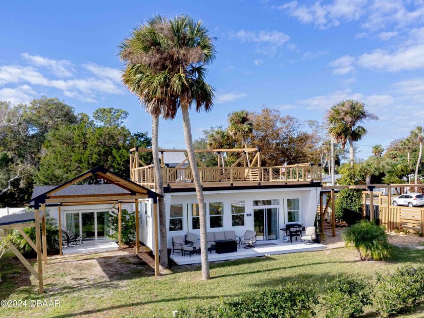 **Breathtaking Intracoastal Views Await You!** Wake up to - Beach Home for sale in Edgewater, Florida on Beachhouse.com