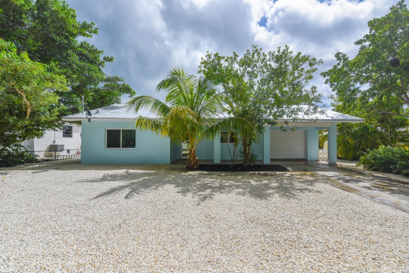 Looking for a charming 2 bedroom 1 bathroom home in the - Beach Home for sale in Cudjoe Key, Florida on Beachhouse.com