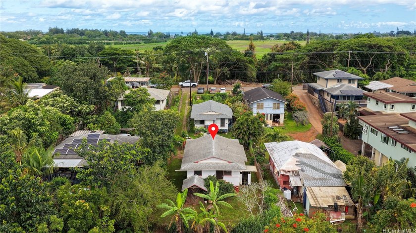Own a piece of the North Shore on Paalaa Road. Set on a private - Beach Home for sale in Haleiwa, Hawaii on Beachhouse.com