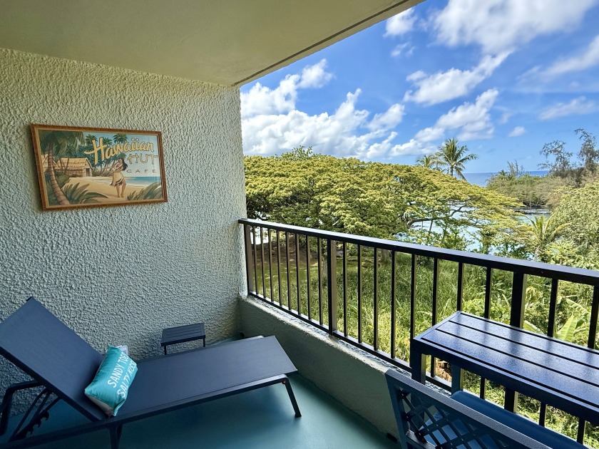 Ocean View Chic Condo at Carlsmith Beach Park in - Beach Vacation Rentals in Hilo, Hawaii on Beachhouse.com