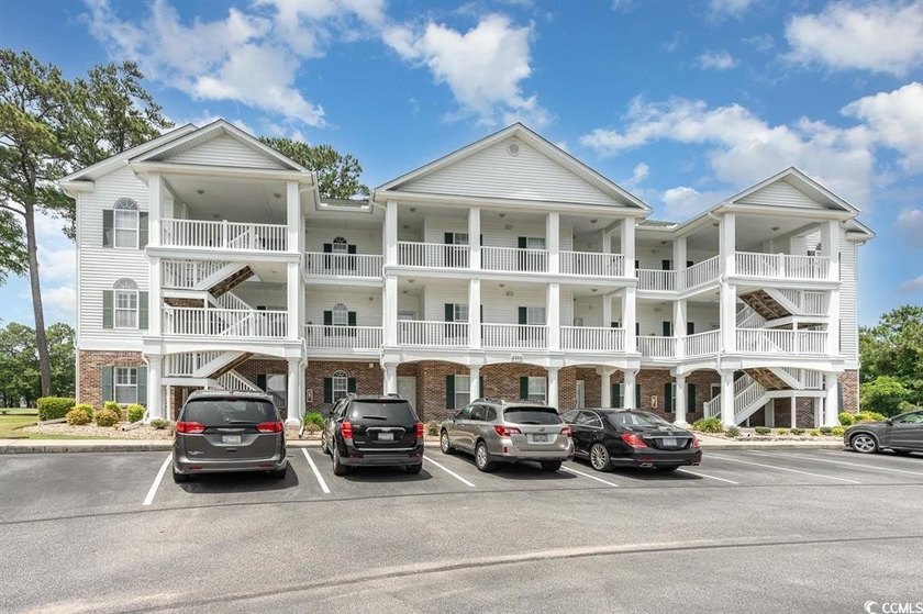This beautifully updated condo combines comfort, style, and an - Beach Condo for sale in Little River, South Carolina on Beachhouse.com