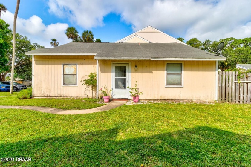 LOCATION, LOCATION, LOCATION. GREAT SCHOOLS. MOST AFFORDABLE - Beach Townhome/Townhouse for sale in Ormond Beach, Florida on Beachhouse.com