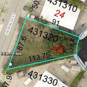 Check out this very well priced Vacant Waterfront Lot with - Beach Lot for sale in Plantation Key, Florida on Beachhouse.com
