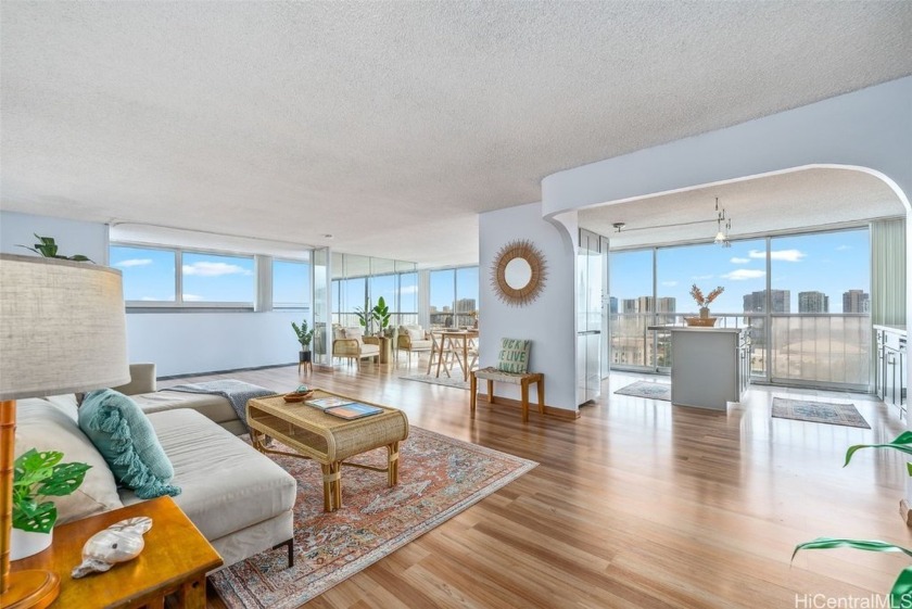 Rarely available, super spacious (1,450 sq ft) 2 bed/2 bath/1 - Beach Condo for sale in Honolulu, Hawaii on Beachhouse.com