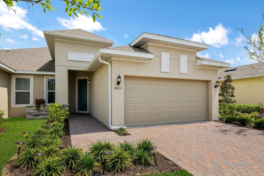 Enjoy this near-new Trevesta home with care-free living! - Beach Home for sale in Palmetto, Florida on Beachhouse.com