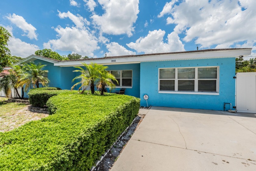 Ocean Blue Heated Pool Home - Beach Vacation Rentals in Largo, FL on Beachhouse.com