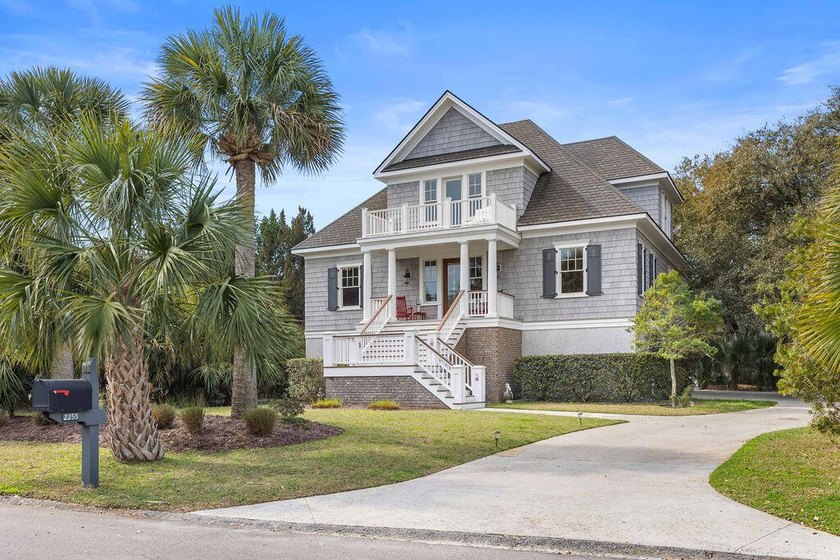 Custom-built in 2017, this 4-bedroom, 3.5-bath home sits on a - Beach Home for sale in Johns Island, South Carolina on Beachhouse.com