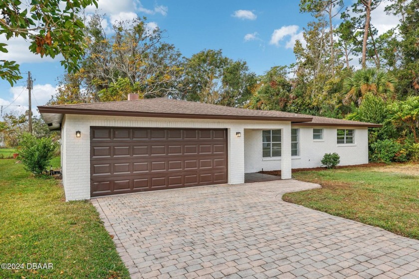 Welcome to this lovely 3 bed 2 bath home in the heart of Holly - Beach Home for sale in Daytona Beach, Florida on Beachhouse.com