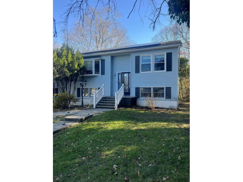Spacious Single-Family Home tucked away on a quiet tree lined - Beach Home for sale in Somers Point, New Jersey on Beachhouse.com