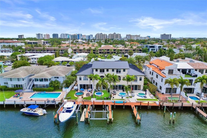 Experience the luxury boating lifestyle in this rarely available - Beach Townhome/Townhouse for sale in Fort Lauderdale, Florida on Beachhouse.com