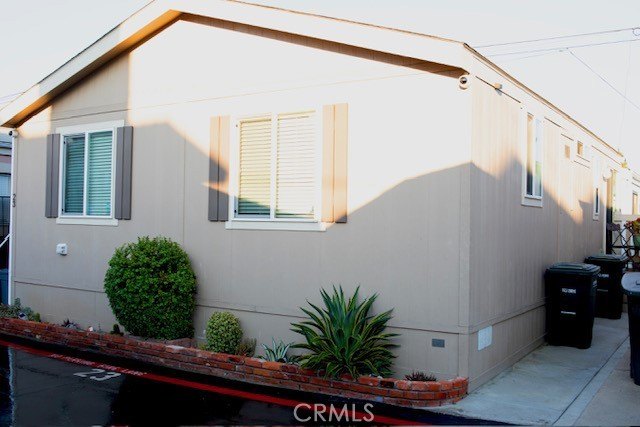 LOW SPACE RENT ONLY $1450. one of the lowest in CM.    Space #23 - Beach Home for sale in Costa Mesa, California on Beachhouse.com