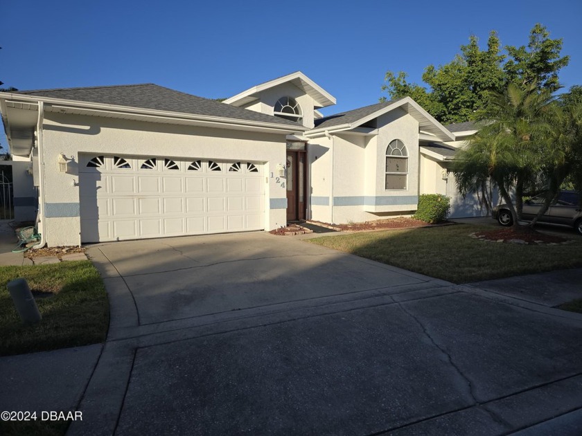 ENDLESS POTENTIAL IN A PRIME LOCATION! Attention investors - Beach Home for sale in Cape Canaveral, Florida on Beachhouse.com