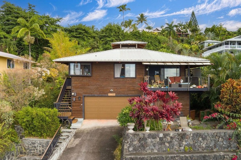 Situated on a quiet street in Upper Kona Paradise, this 3-bed - Beach Home for sale in Captain Cook, Hawaii on Beachhouse.com