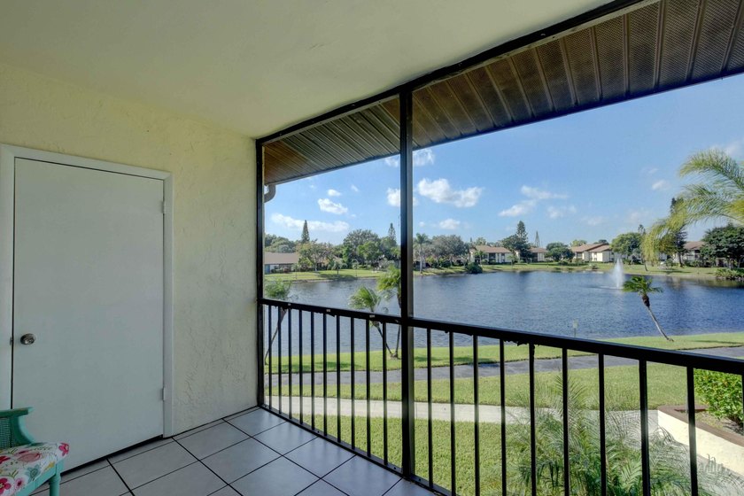 Charming unit overlooking the lake, close to the Club House, the - Beach Condo for sale in West Palm Beach, Florida on Beachhouse.com