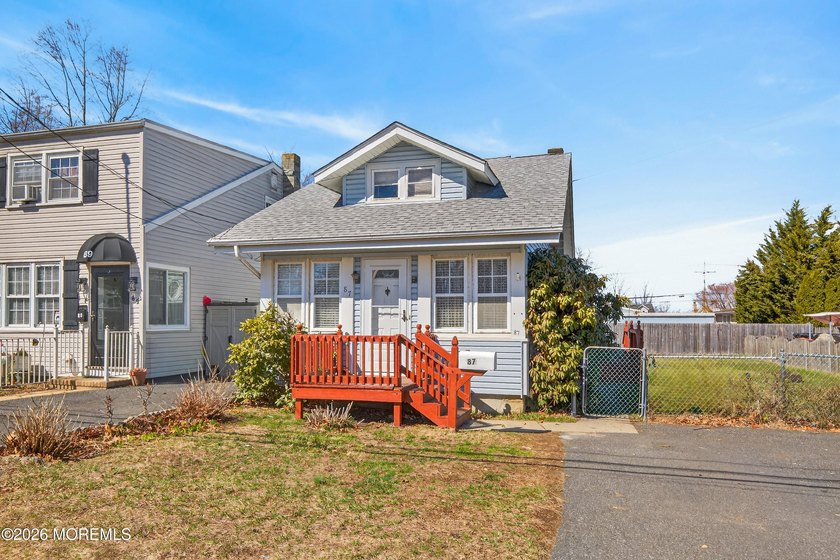 Charming starter home or investment property located in the - Beach Home for sale in Cliffwood, New Jersey on Beachhouse.com