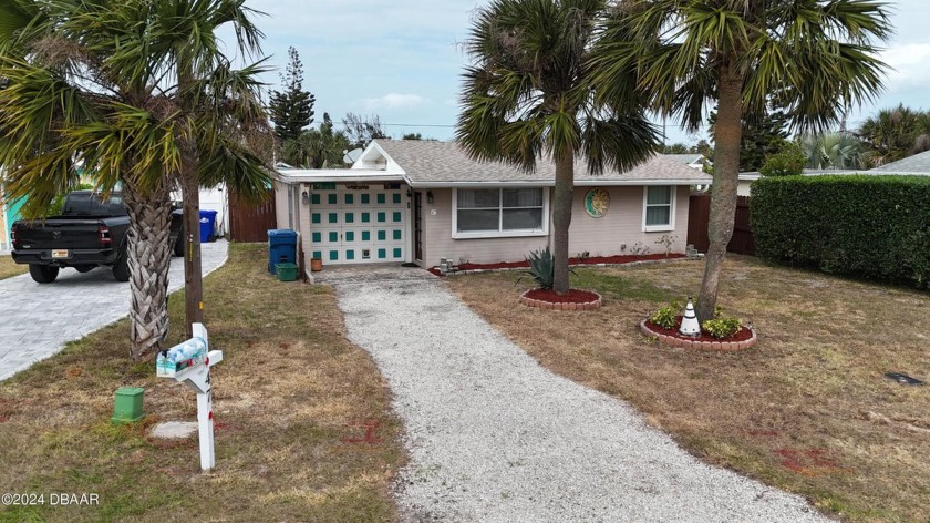 Welcome to your coastal retreat! Nestled just blocks from the - Beach Home for sale in Ormond Beach, Florida on Beachhouse.com