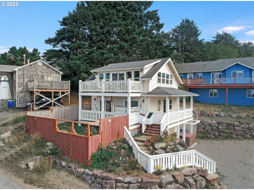 IT''S TIME TO SELL...Price reduced $50,000.00 We are now priced - Beach Home for sale in Lincoln City, Oregon on Beachhouse.com