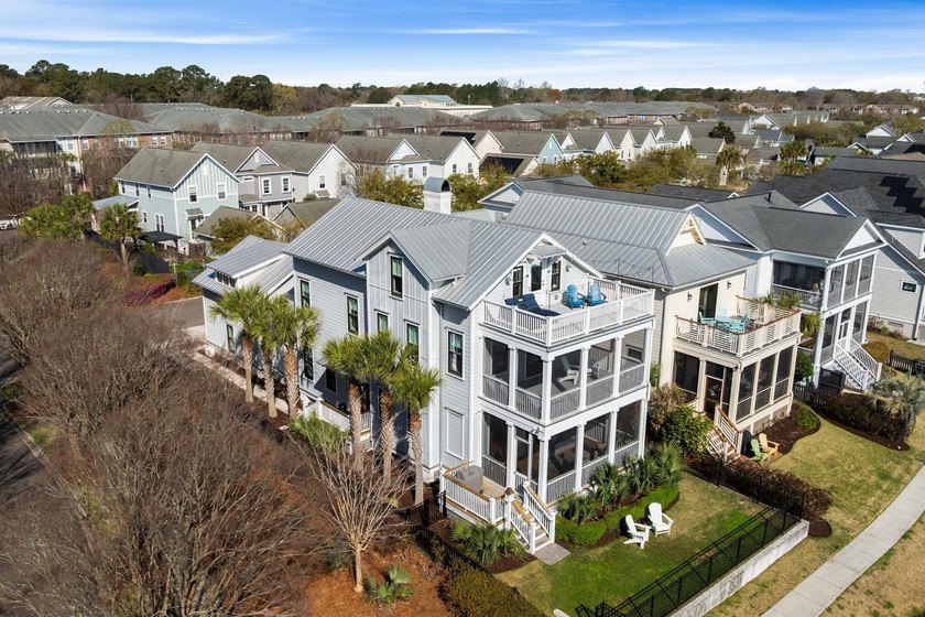 Welcome to this extraordinary custom-built residence where - Beach Home for sale in Mount Pleasant, South Carolina on Beachhouse.com