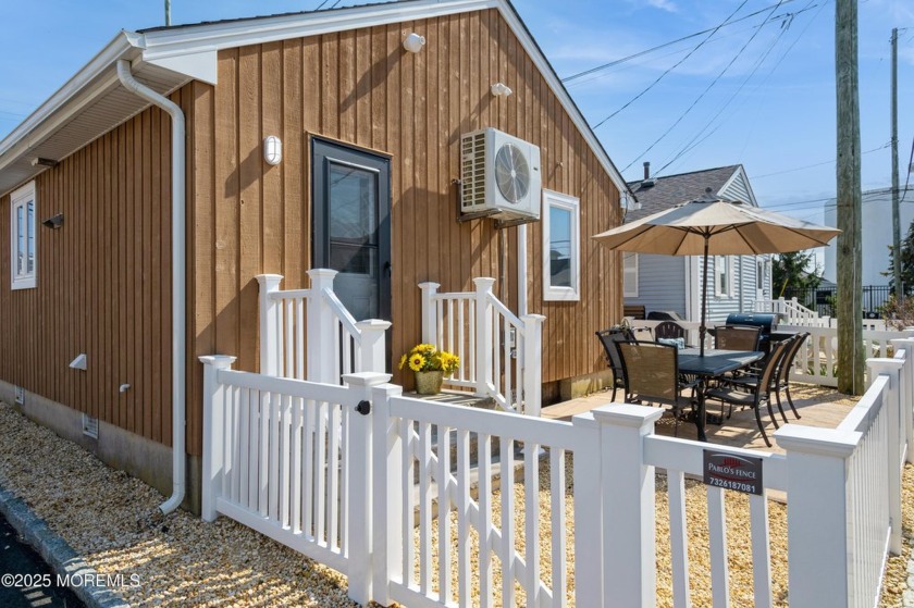 OWNED LAND FULLY FURNISHED 3-BEDROOM, 1-BATH BEACH HOME IN OCEAN - Beach Home for sale in Lavallette, New Jersey on Beachhouse.com