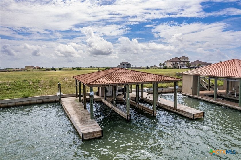 This is your opportunity to own a WATERFRONT lot with a 3 boat - Beach Lot for sale in Port O Connor, Texas on Beachhouse.com