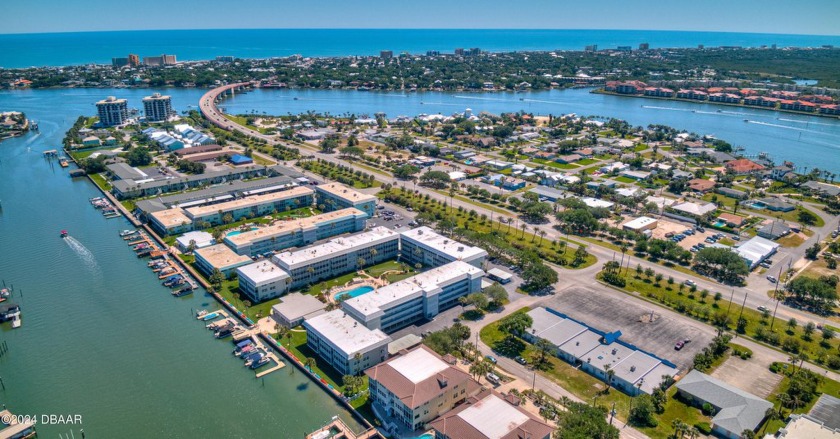 WELCOME HOME! This perfect 1bed/1.5bath third floor condo is - Beach Condo for sale in New Smyrna Beach, Florida on Beachhouse.com