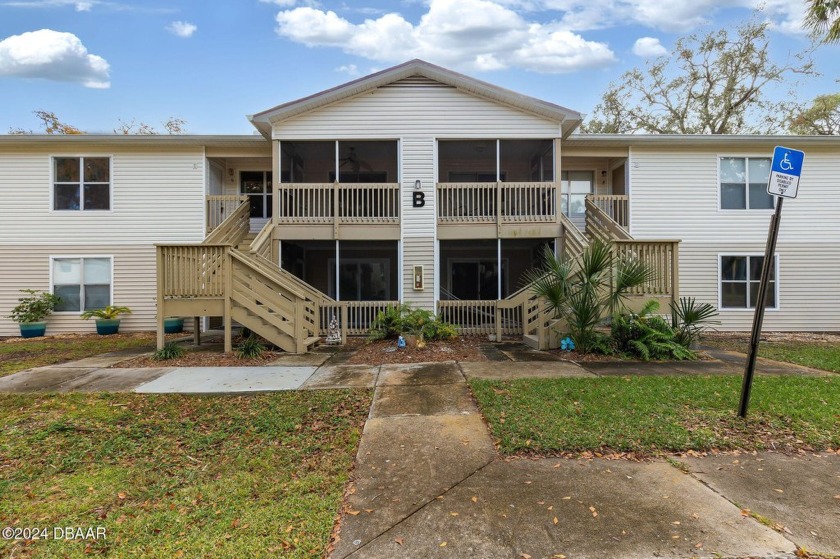 This 2 Bed 2 Bath 2nd Floor Condo offers affordability and a - Beach Condo for sale in South Daytona, Florida on Beachhouse.com