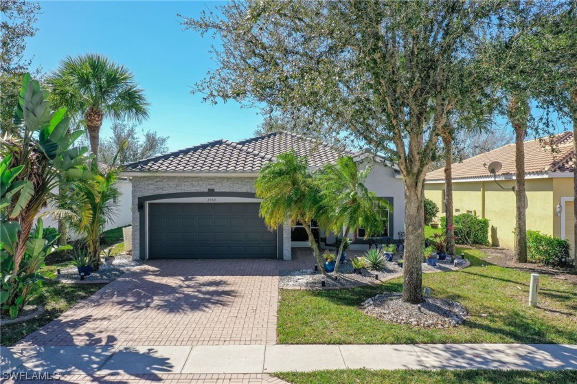 Welcome to this stunning home in Coral Lakes --an entertainer's - Beach Home for sale in Cape Coral, Florida on Beachhouse.com