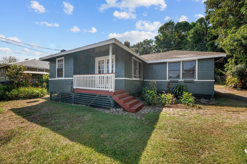 This refreshed 3-bed, 2-bath plantation-style home sits on a - Beach Home for sale in Haiku, Hawaii on Beachhouse.com