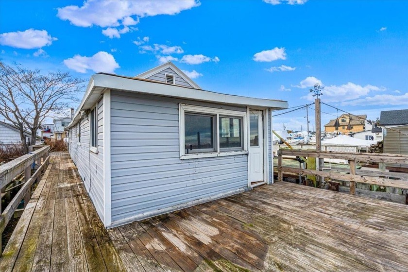 Charming Waterfront Bungalow in Broad Channel

Nestled in the - Beach Home for sale in Broad Channel, New York on Beachhouse.com