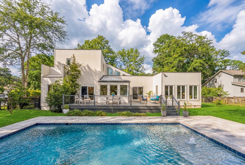 Not your typical Snee Farm home - and not one you'll see again.A - Beach Home for sale in Mount Pleasant, South Carolina on Beachhouse.com