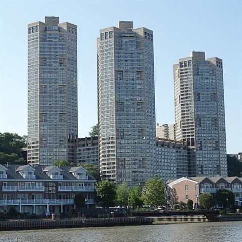 PRICE REDUCED! Welcome to 16F at the majestic Galaxy Towers - Beach Condo for sale in Guttenberg, New Jersey on Beachhouse.com