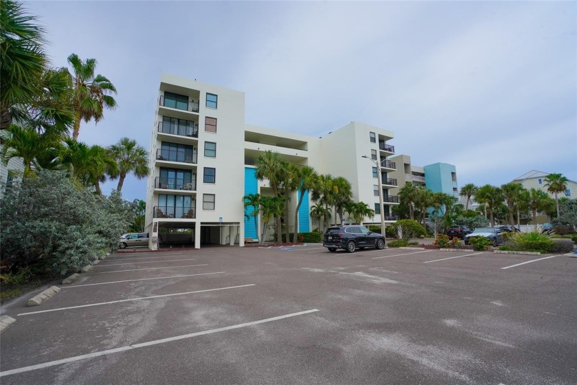 Turnkey Beachside Condo with Intracoastal Views - 1-Week Minimum - Beach Condo for sale in Indian Shores, Florida on Beachhouse.com