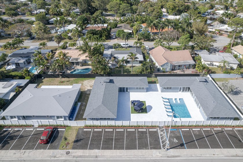Thriving  Multi Family Compound in Wilton Manors. The portfolio - Beach Home for sale in Wilton Manors, Florida on Beachhouse.com