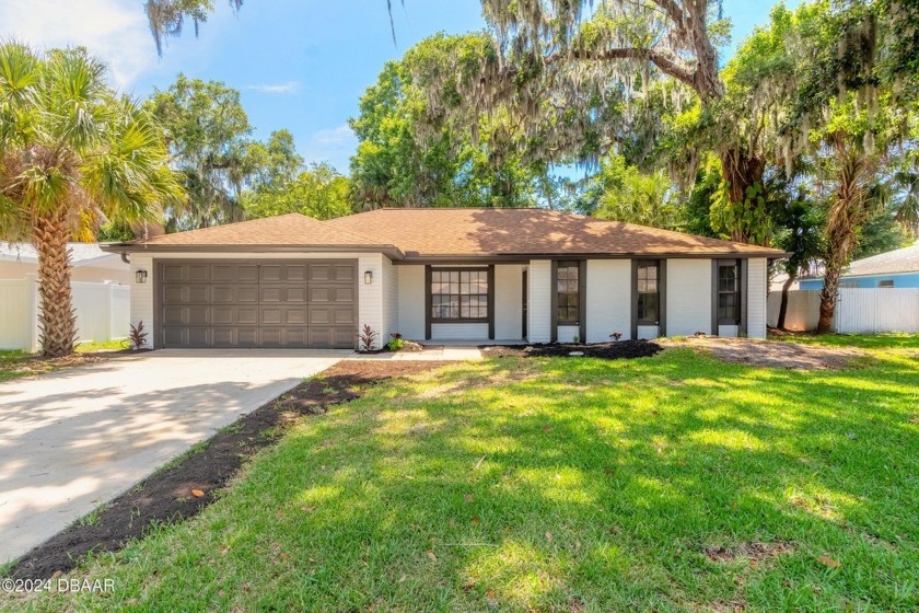 Centrally located in the Cherokee Park subdivision, close to - Beach Home for sale in Holly Hill, Florida on Beachhouse.com