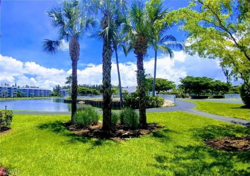 VERY, VERY. RARE, CORNER, END, LOCATION! This spacious 2+ LARGE - Beach Condo for sale in Fort Myers, Florida on Beachhouse.com
