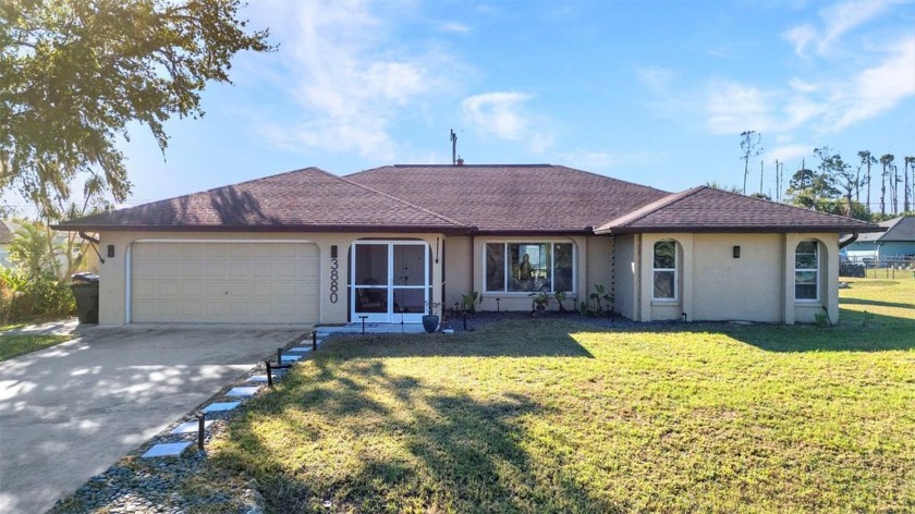 Spacious 4-Bedroom  4 bath Pool Home on Oversized Lot in North - Beach Home for sale in North Port, Florida on Beachhouse.com