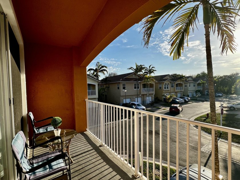 Welcome to this immaculate, move-in-ready corner townhome in the - Beach Townhome/Townhouse for sale in Riviera Beach, Florida on Beachhouse.com