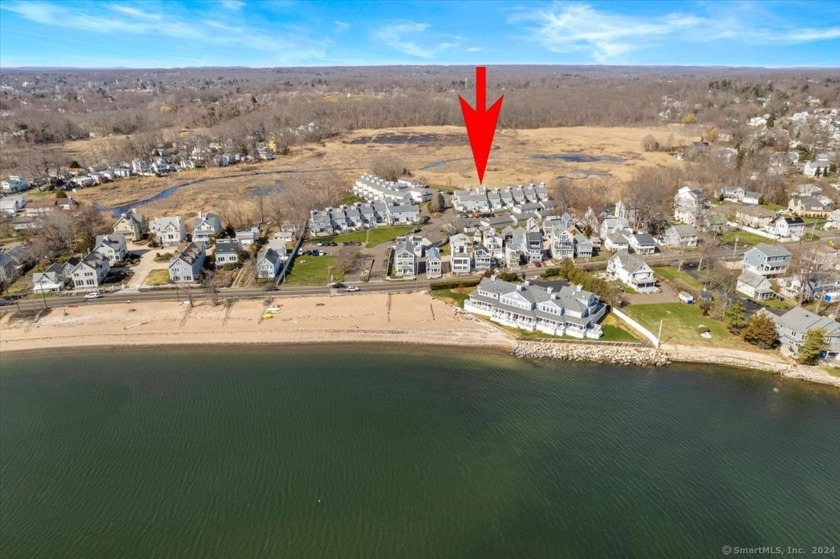 Great potential at desirable Edgewater complex! Perfectly - Beach Condo for sale in Branford, Connecticut on Beachhouse.com